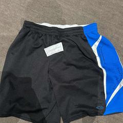 Šortky blue&black, jak nahlášeno The Dominican pomocí iLost