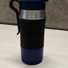 Kávový šálek, jak nahlášeno Arriva Oost-Brabant pomocí iLost