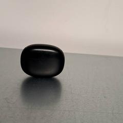 Fejhallgató tok Svart, amint azt Keolis Lund az iLost segítségével jelentette.