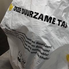 Väska Wit, rapporterat av Arriva Friesland / Groningen med iLost