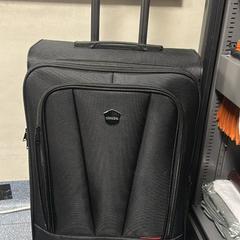 スーツケース がiLostで Sheraton Brussels Airport Hotel によって報告されました