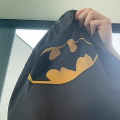 Tornatáska Batman, amint azt Regio Limburg - Leuven az iLost segítségével jelentette.