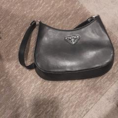 Tasje, gisa salatu by Internationaal Theater Amsterdam iLost erabiliz