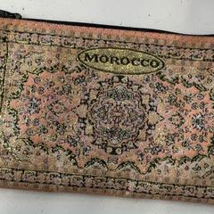 Pénztárca Laachir, amint azt GVB az iLost segítségével jelentette.