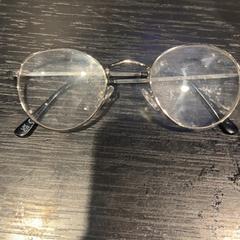 Bicchieri, come riportato da Van der Valk Hotel Utrecht utilizzando iLost