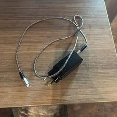 USB充電器 がiLostで Van der Valk Hotel Haarlem によって報告されました