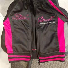 İLost kullanarak IKEA Toulouse tarafından bildirildiği gibi Dış giyim Noir et rose