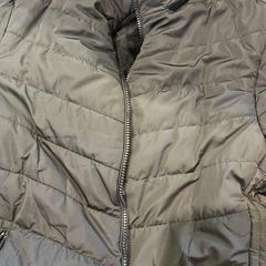 Giacca zwarte dames jas, come riportato da Gemeente Zevenaar utilizzando iLost