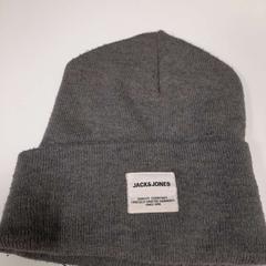 Cappello, come riportato da IKEA Praha – Zličín utilizzando iLost