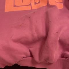 Pullover Paars Love, gemeldet von Pathé Schiedam über iLost