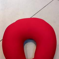 Neck pillow Red, as reported by Leonardo Royal Hotel Amsterdam using iLost