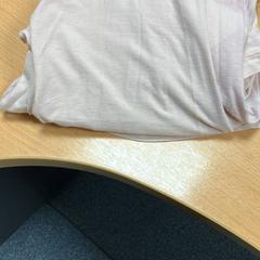 Nočné šaty, ako bolo nahlásené Sheraton Brussels Airport Hotel pomocou iLost