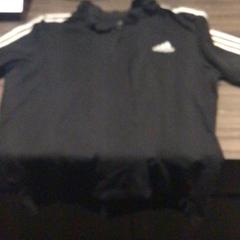 Polo Zwart, ha sido reportado por Van der Valk Hotel Zwolle con iLost