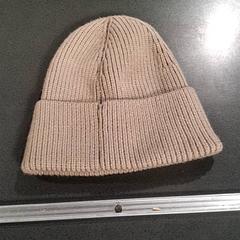 Beanie, som rapportert av Breng Nijmegen ved bruk av iLost