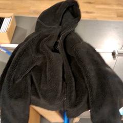 Jaqueta polar jas, segons ha informat Breng Nijmegen mitjançant iLost