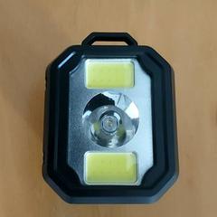 Produktu elektronikoak - zaklamp/radio groen, gisa salatu by Centraal magazijn iLost erabiliz