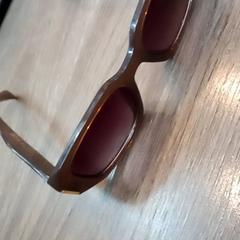 Napszemüveg, amint azt Leonardo Royal Hotel Amsterdam az iLost segítségével jelentette.