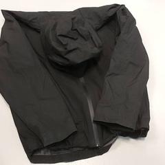 Kleding - Jas Zwart, segundo informou Centraal magazijn usando iLost