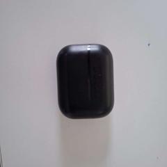 Pouzdro na sluchátka Noire, jak nahlášeno ilévia pomocí iLost