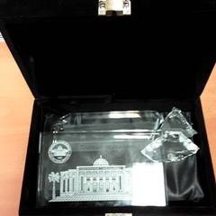 Glazen trofee, rapporterat av Vrije Universiteit Brussel (VUB) med iLost