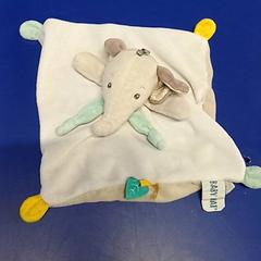 Cuddly slap Éléphant, as reported by IKEA Rennes - Pacé using iLost