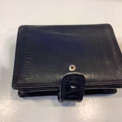 Portemonnee Op naam van savchenko がiLostで Gemeente Amsterdam によって報告されました