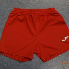 Kleding rode short, gisa salatu by Gemeente Leopoldsburg iLost erabiliz