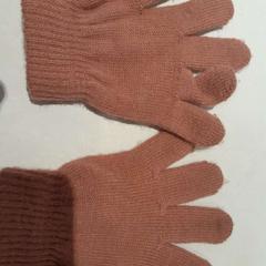 إكسسوارات الملابس rose، كما تم الإبلاغ عنه بواسطة TCL عبر iLost