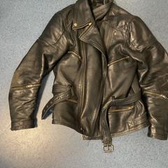 Jakke, som rapportert av Breng Arnhem ved bruk av iLost