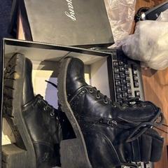 Shoes zwarte schoenen, as reported by Haven Hotel Rotterdam using iLost