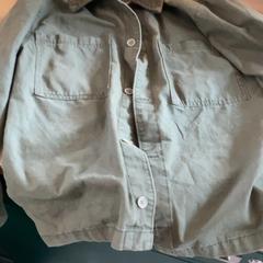 Veste Green, a été signalé par MEININGER Hotel Köln West utilisant iLost