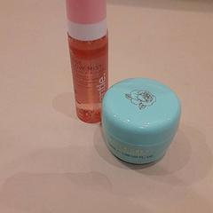 Skin crea, zgłoszono przez Van der Valk Hotel Schiphol przy użyciu iLost