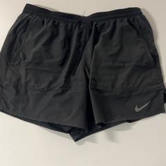 Šortky na plávanie, ako bolo nahlásené Silver Sands Beach pomocou iLost