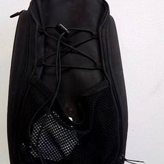 Saco, como reportado por Hermes Eindhoven utilizando o iLost