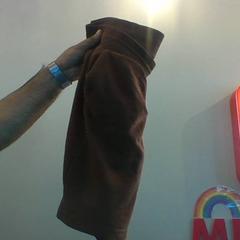 Shorts browne, zoals gemeld door MEININGER Hotel Milano Lambrate met iLost