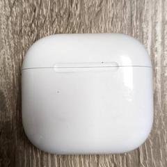 Oplaadstation earpods, segons ha informat RRReis IJssel-Vecht Lelystad mitjançant iLost