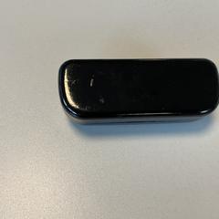 Portaocchiali con occhiali, come riportato da Breng Arnhem utilizzando iLost