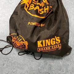 Turnpike táska Zwart/Oranje, amint azt Regio Oost-Vlaanderen az iLost segítségével jelentette.