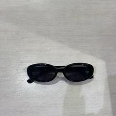 Gafas de sol, segundo informou IKEA渋谷 usando iLost