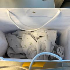 Vêtements, a été signalé par MEININGER Hotel Vienna Downtown Franz utilisant iLost