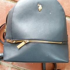 Táska - handtas, amint azt Regio Antwerpen - Brussel az iLost segítségével jelentette.