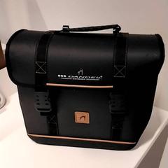 자전거 가방, iLost를 사용하여 Gemeente Puurs-Sint-Amands에 보고됨