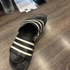 Bainurako zapatilak, gisa salatu by WestCord Hotel Eindhoven iLost erabiliz