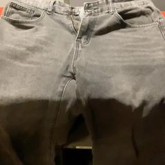 ジーンズ がiLostで MEININGER Hotel Amsterdam City West によって報告されました