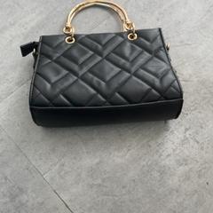 Torba, zgłoszono przez Arriva Achterhoek-Rivierenland przy użyciu iLost