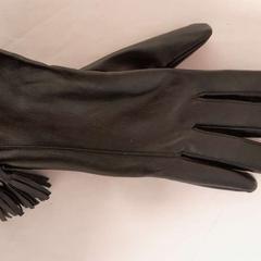 Gant noir, a été signalé par TCL utilisant iLost