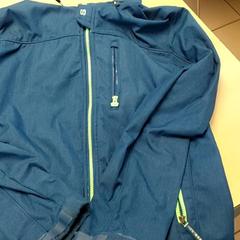 Klær Jas, som rapportert av Regio Limburg - Leuven ved bruk av iLost