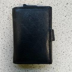 Držák karty - Dalili, jak nahlášeno Centraal magazijn pomocí iLost