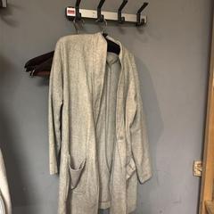 Mantel Woolen Blue, gemeldet von Park Centraal Amsterdam über iLost