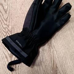 Kesztyű Linker, amint azt RRReis Trein Amersfoort / Ede-Wageningen az iLost segítségével jelentette.